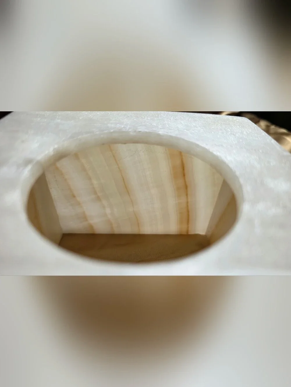 Vintage Collectable Tellez Off White Mexican Onyx Decorative Tissue Box Cover